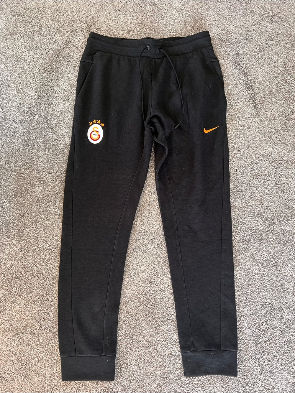 Nike Men’s Medium Soccer Football Istanbul Galatasaray Jogger Track Pants NWT